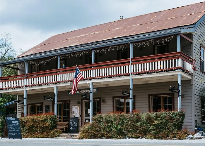 Volcano Union Inn And Pub