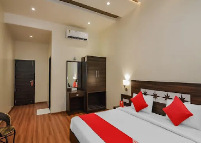 Popular Hotel Pune