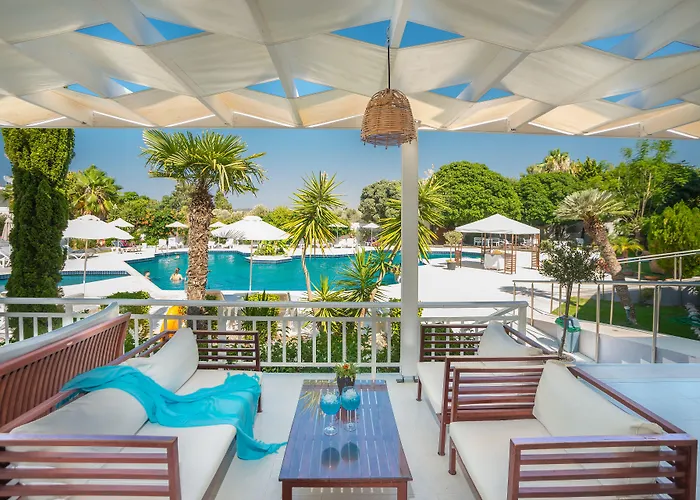 Happy Days Hotel, Adults Only Theologos 