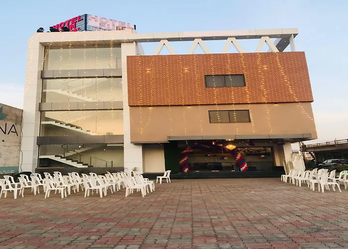 Hotel Fun Imperial Morbi