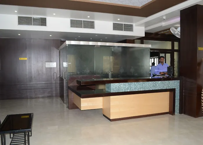 Hotel The Grand Rajwada Seoni 