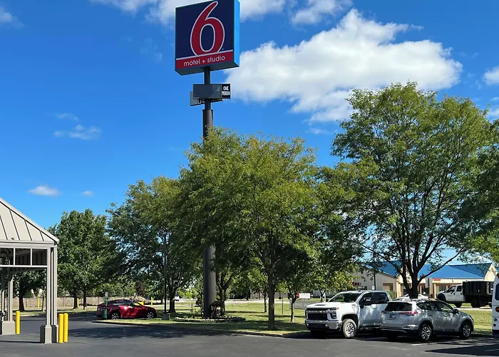 Studio 6 Suites - Lafayette, In