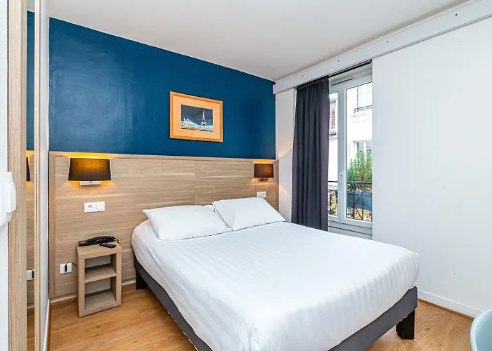 Hotel Denfert-Montparnasse Paris