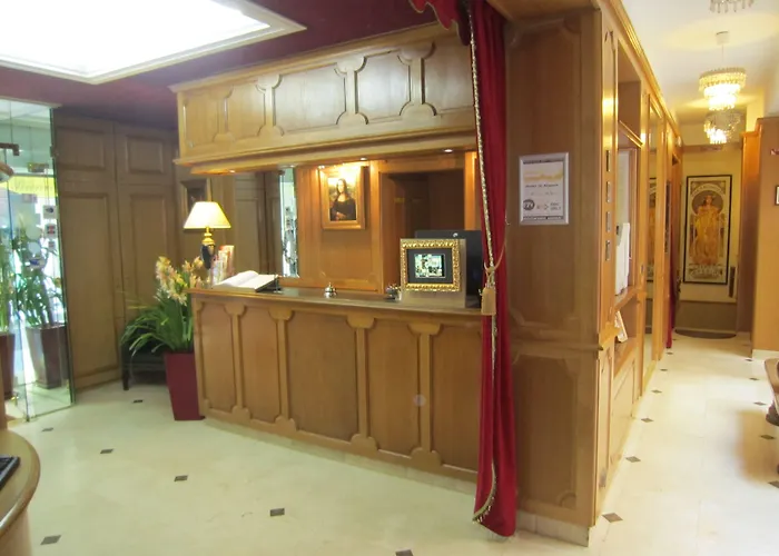 Hotel De La Felicite Paris