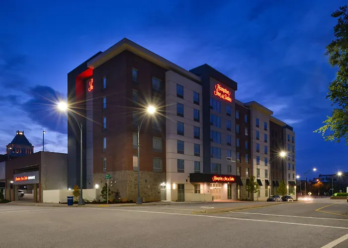 Hampton Inn And Suites Greensboro Downtown