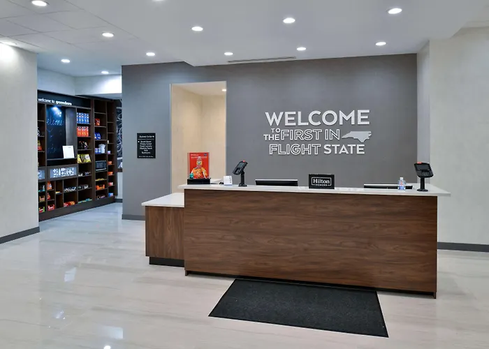 Hampton Inn And Suites Greensboro Downtown