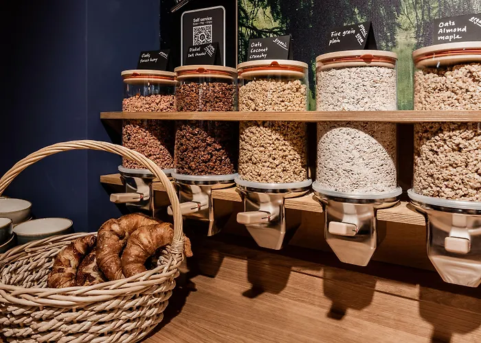Capsule Hotel - Alpine Garden Zurich Airport Kloten