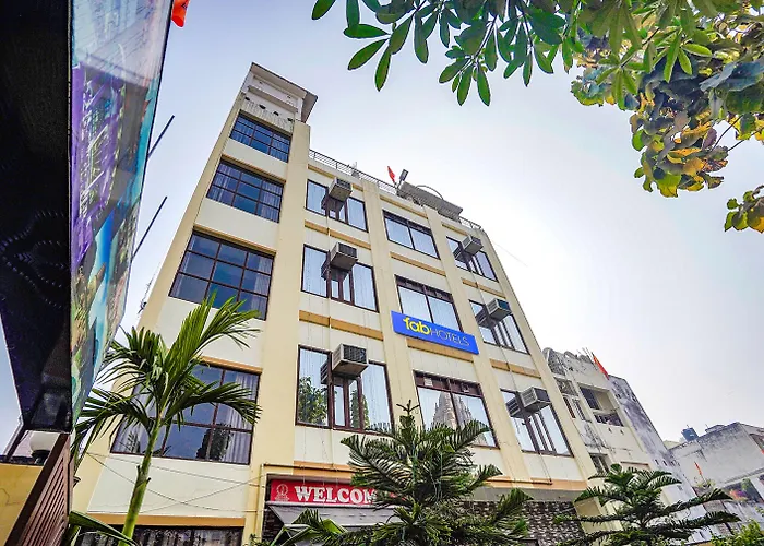 Fabhotel Deepak Palace - Assi Ghat Varanasi