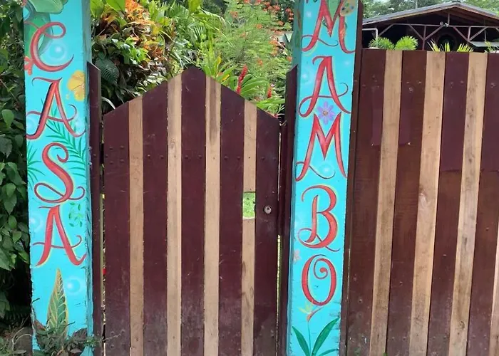 Casa Mambo Bed & Breakfast Cahuita