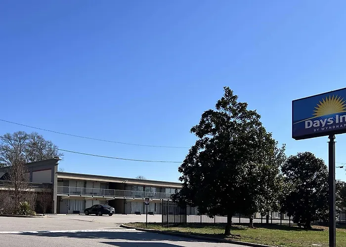 Days Inn By Wyndham Monroe Nc