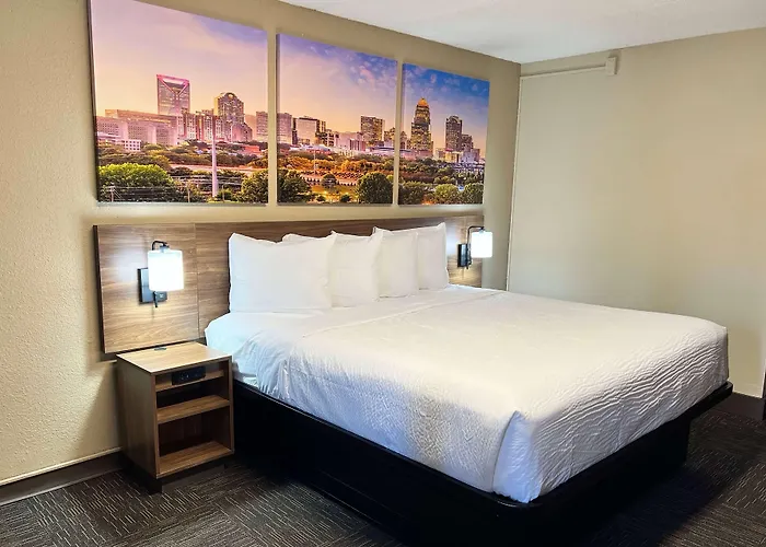 Days Inn By Wyndham Monroe Nc