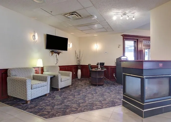 Ramada By Wyndham Nisku Edmonton Airport Hotel