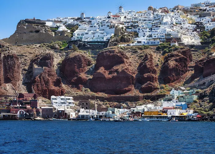 Lava Stone Bed & Breakfast Oia