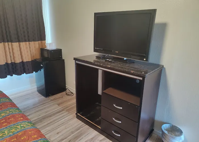 Best Inn & Suites El Cajon