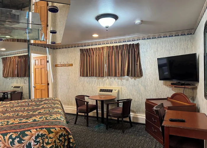 Royal Motel Secaucus