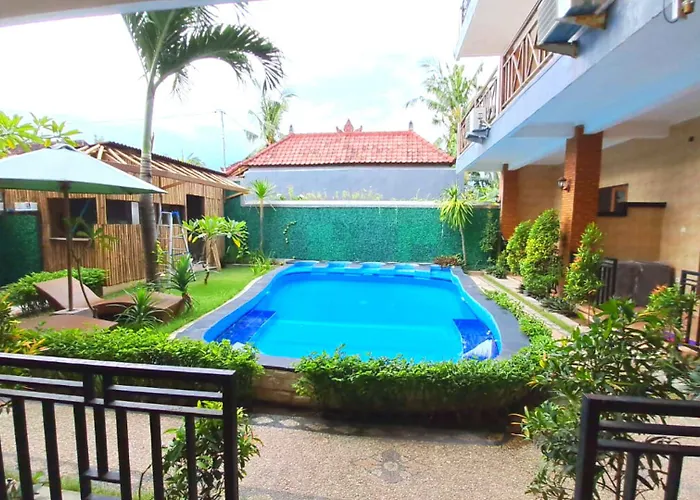 Wahyuga Sari Guest House Nusa Lembongan 