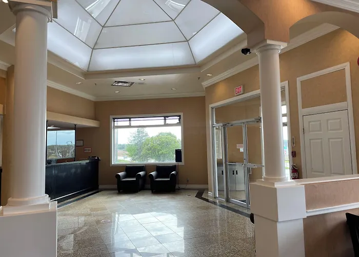 Almac Hotel Lac La Biche