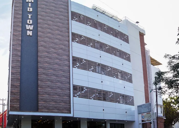 Hotel Midtown Vadodara