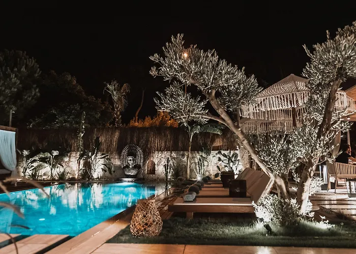 Asha Alacati Çeşme