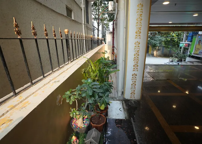 K N Gupta Group Of Hotels Hotel Castle Hyderabad