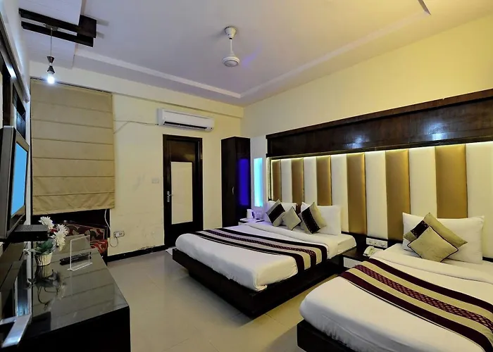 Hotel Star Plaza@New Delhi Railway Station