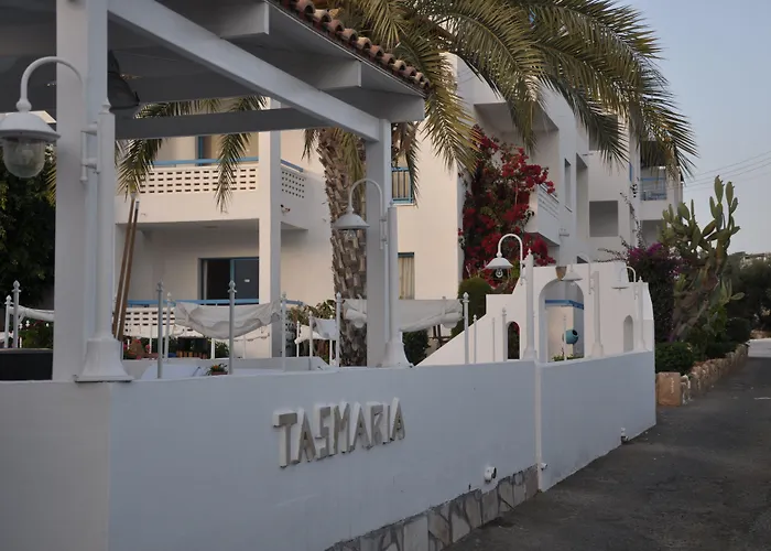 Tasmaria Aparthotel Paphos