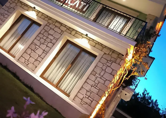 Cemile Hanım Konağı Çeşme