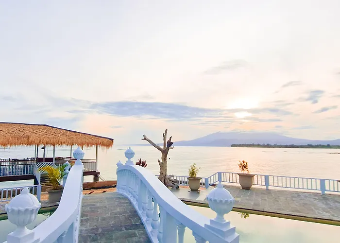 Gili Beachfront Suites Gili Trawangan