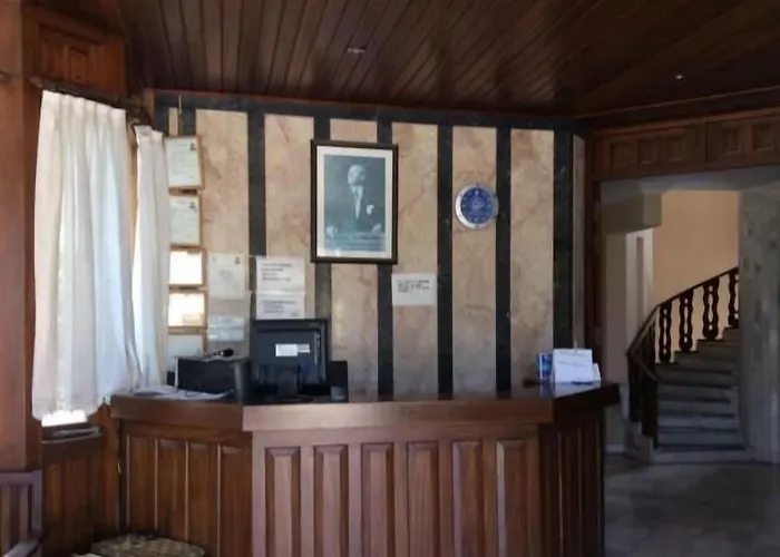 Meşe Hotel Kemer