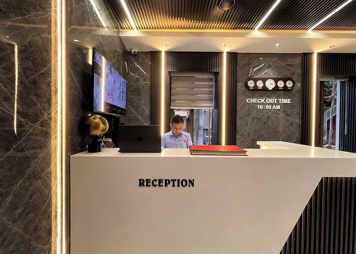 Hotel National Mumbai