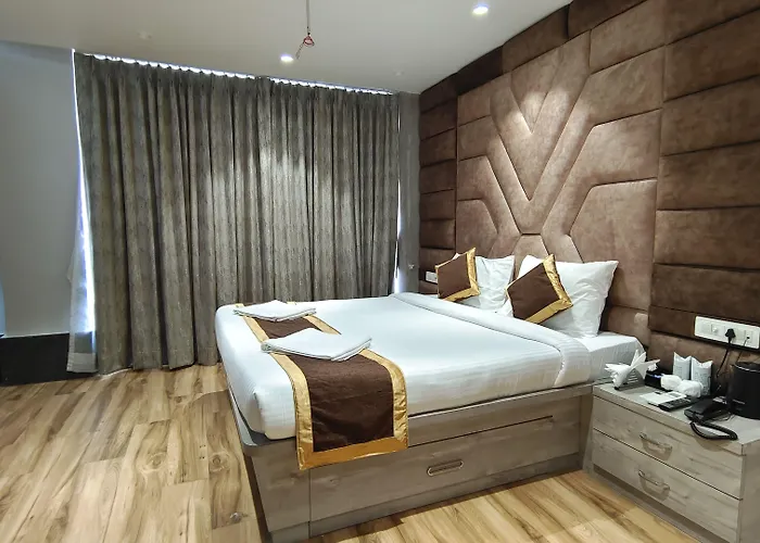The Panash - Hotel & Banquet Kolkata