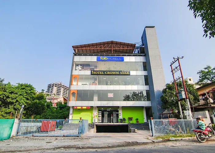 Fabhotel Crown Star Dehradun