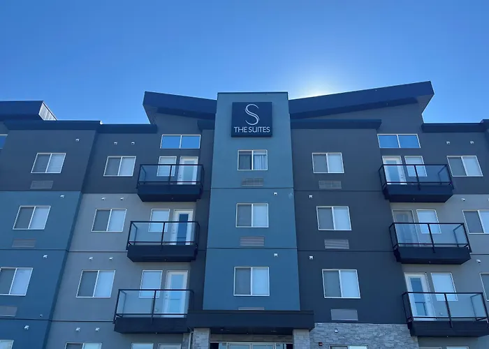 The Suites, Inn Hotels Penhold