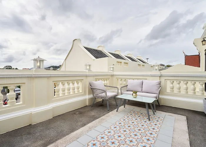 Hawa House Phuket Hotel
