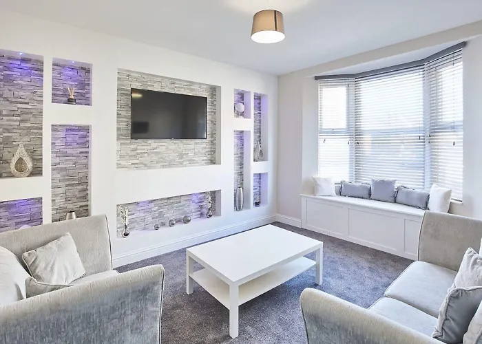Host & Stay - The Lobster Holiday Inn Redcar