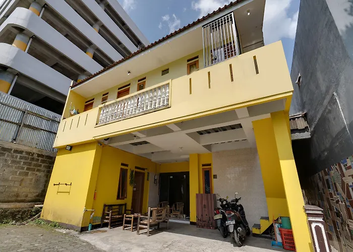Spot On 91775 Pondok 14 Syariah Bandung
