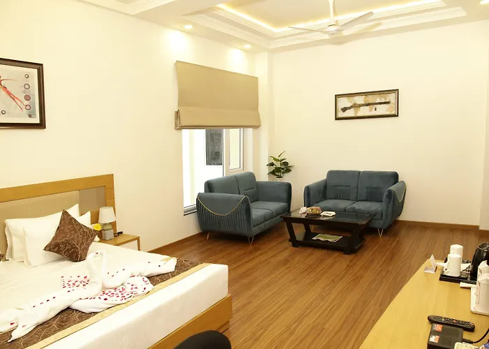 Clarks Inn Aligarh