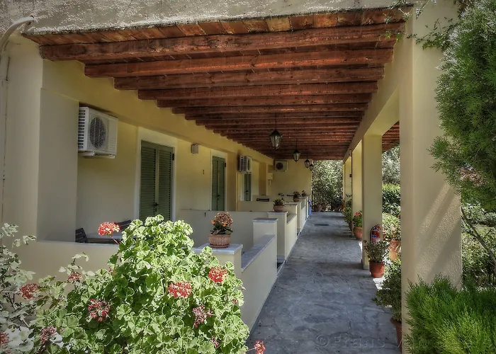 Alonakia Hotel Agios Gordios 