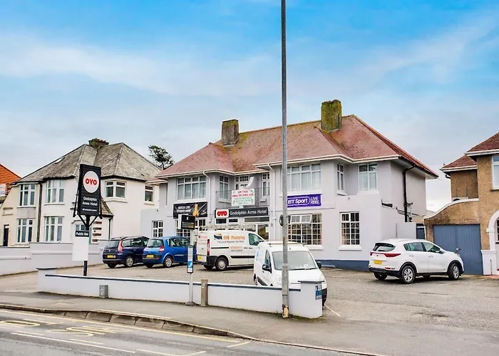 Oyo Godolphin Arms Hotel Newquay 