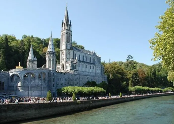 Hôtel Peyramale Lourdes