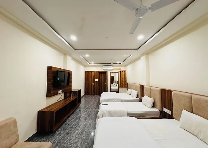 Hotel Anand Ujjain