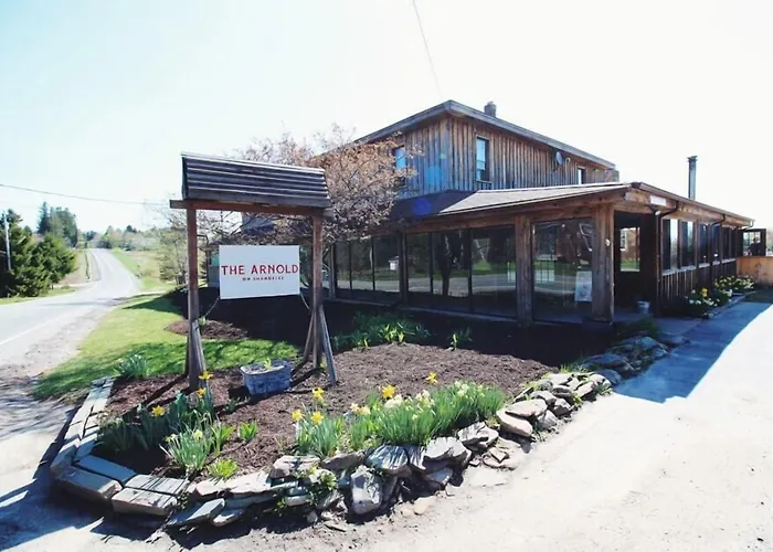 The Arnold House Hotel Livingston Manor