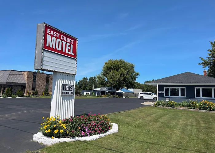 East Court Motel Sarnia