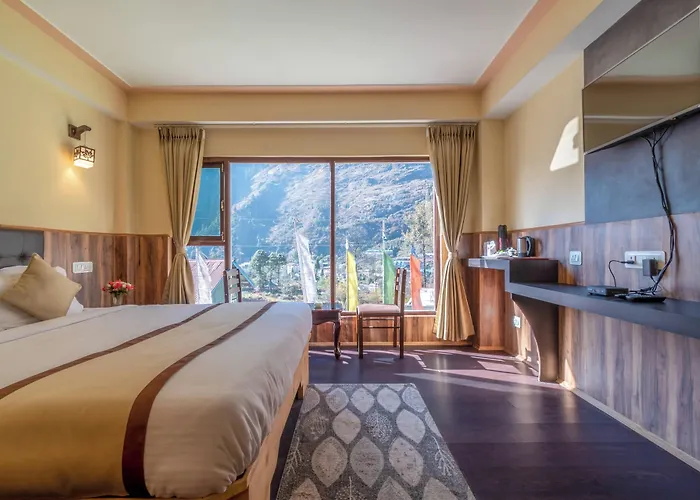 Magellan'S The Golden Bridge Hotel Lachung