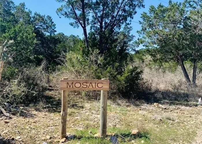 Mosaic On The Hill Bed & Breakfast San Marcos
