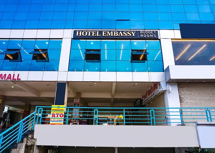 Hotel Embassy Mundhwa