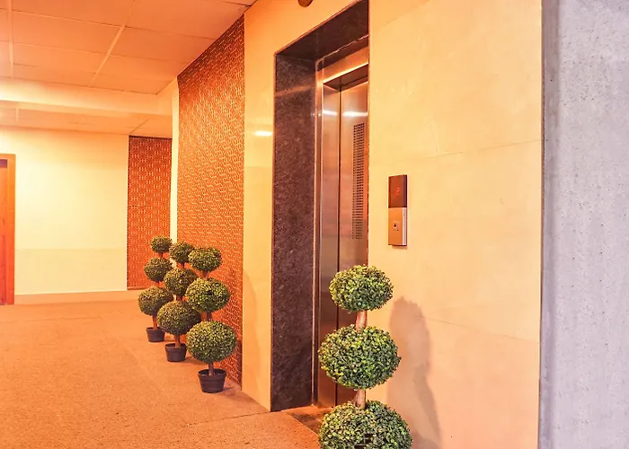 Hotel Embassy Mundhwa