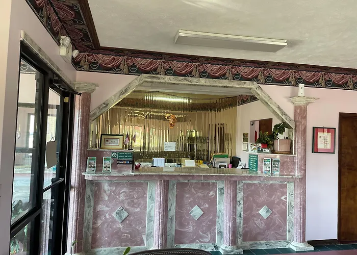 Western Inn Express Hazlehurst