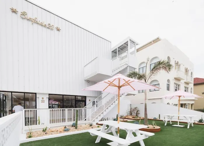 Surfside 22 Hotel Wollongong