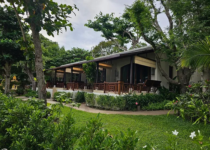 Samed Tamarind Beach Resort Koh Samet